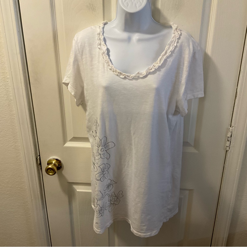 Artisans White Ruffled Top